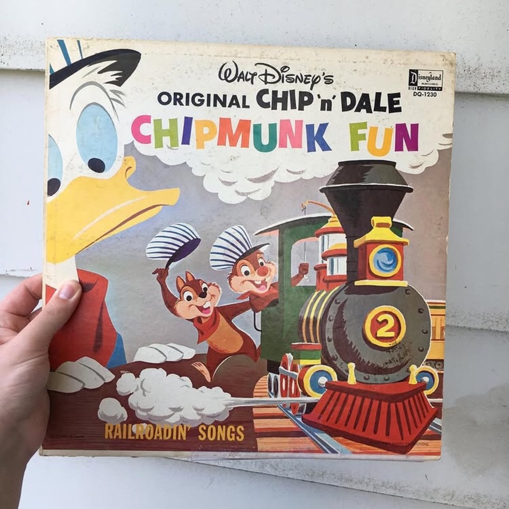 1962 C H I P ‘N’ D A L E- Chipmunk fun vinyl record